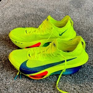 Nike women’s alpha fly 9